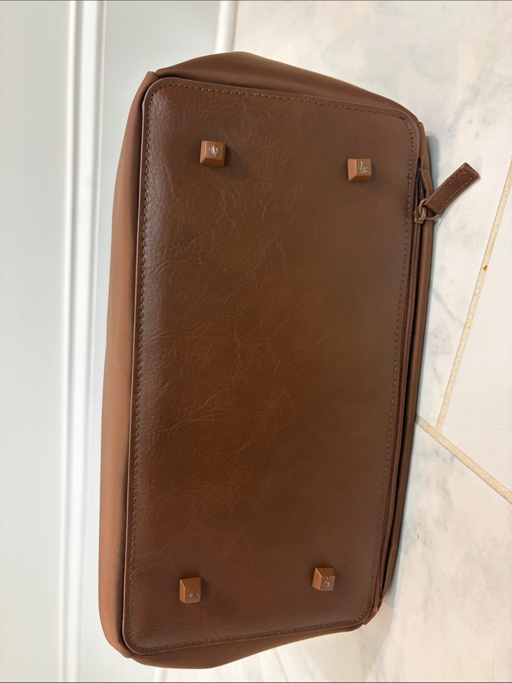 BEIS Commuter Tote in Maple Brown - Picture 9 of 10